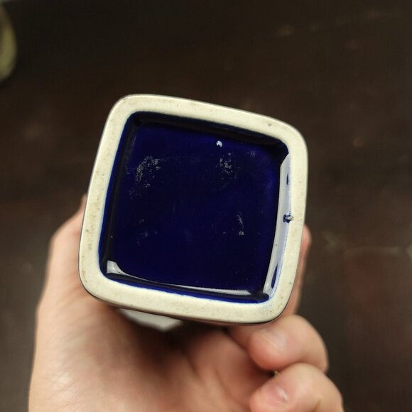 Vintage Japanese Ray Control Cobalt Blue Vase With Roosters 9.5" tall - Picture 5 of 10